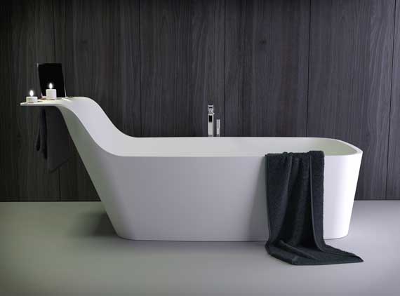 Moon bath in Kstone with LED light all around. Pride_bath_570